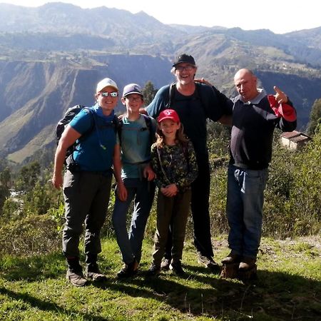 Hostal El Vaquero Chugchilán Eksteriør billede